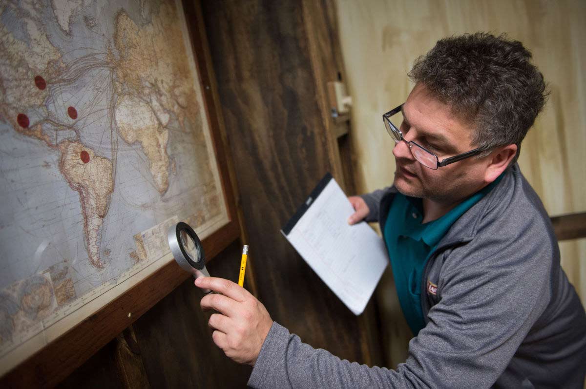 An Amazing Puzzle in and Escape Room